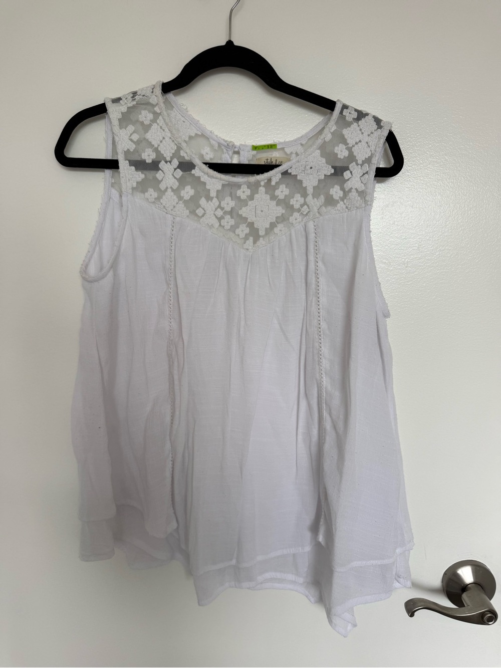 Style & Co. White Embroidered Lace Yoke Sleeveless Camisole